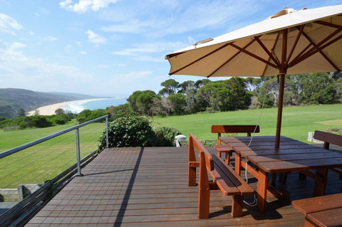 Green Waves - The Point Tura - Accommodation Asia 1