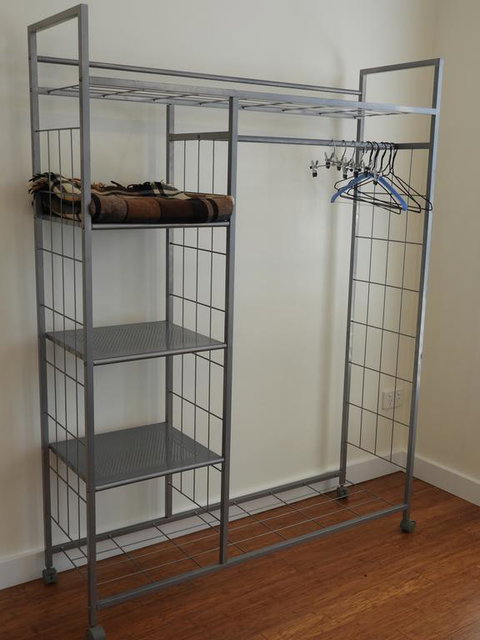 Guesthouse With Pool & BBQ - 10 Kms From CBD - Accommodation Asia 3