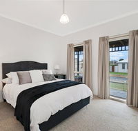 GUILDFORD COTTAGE