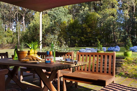 Gumtree Spring - Accommodation Asia 1
