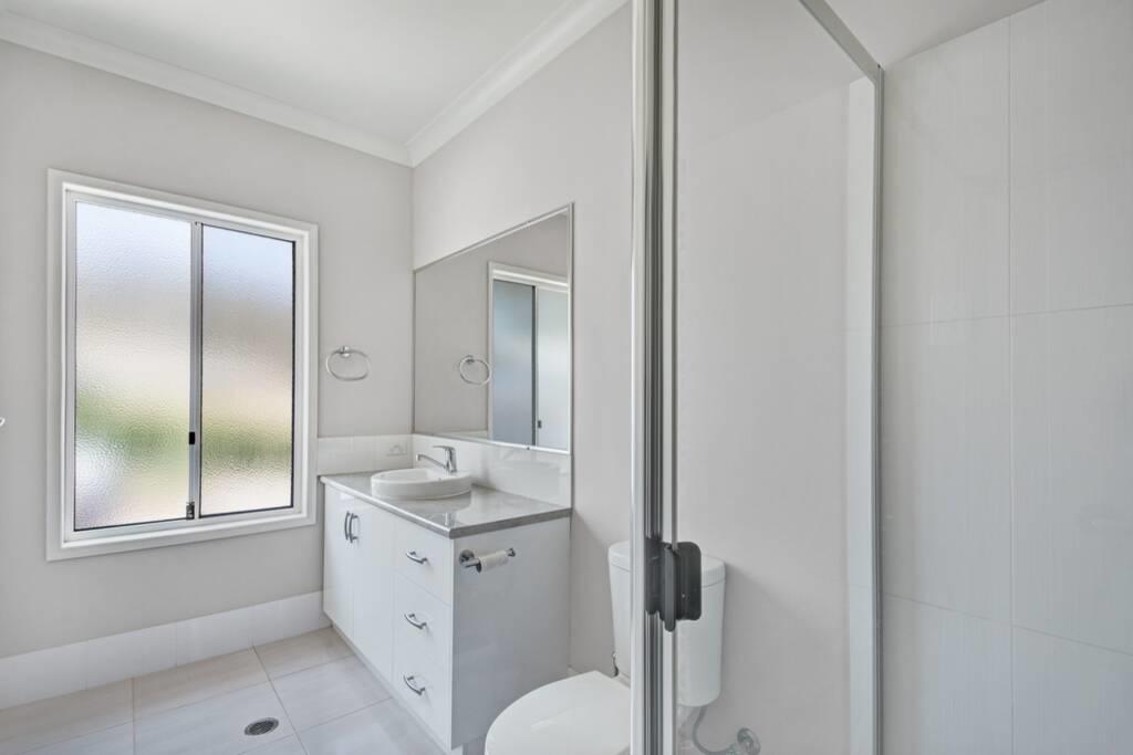 Finnie QLD Accommodation Asia