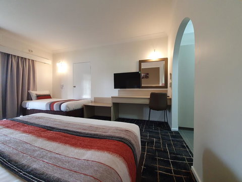 Hamilton's Queanbeyan Motel - Accommodation Asia 1