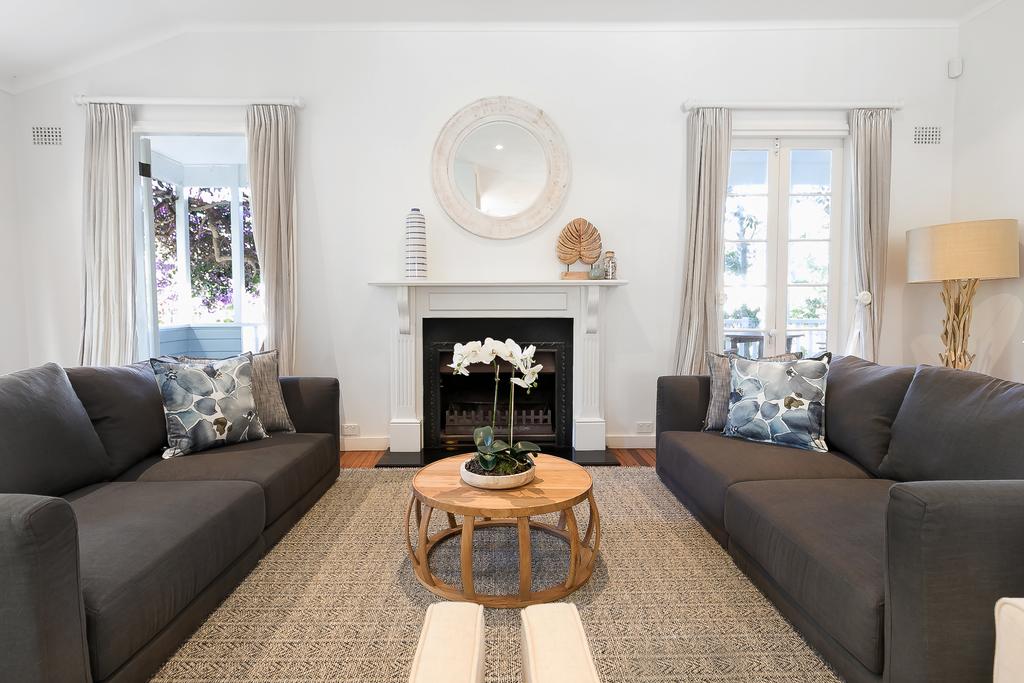 Wheeler Heights NSW Accommodation Asia
