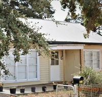 Happy cozy house for holidays Beach BBQ Pet friendly 35kms from CBD in country life style  - Accommodation Asia