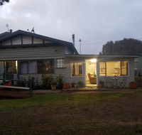 Happy Pig Farm - Accommodation Asia