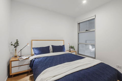 Heart Of Windsor Apartment By Ready Set Host - Accommodation Guide 2