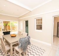 Heritage Bowen Terrace 3 Bed 2 Bath - Walk to CBD - Accommodation Asia