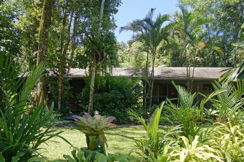 Heritage Lodge - Accommodation Guide 1