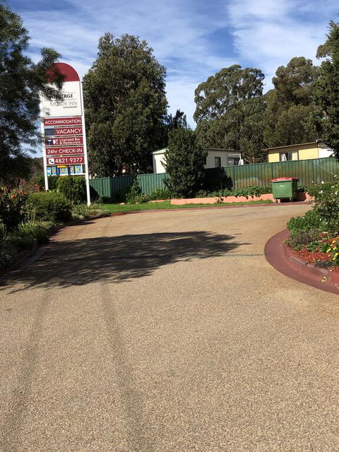 Heritage Motor Inn Goulburn - Accommodation Asia 3