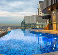 High Life Central with Pool and Car Park - Accommodation Guide