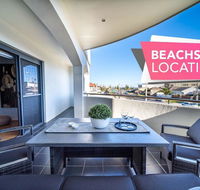 Higher Ground on Seaview-Superb Beach Lifestyle - Wifi - Metres from the beach - Accommodation Asia