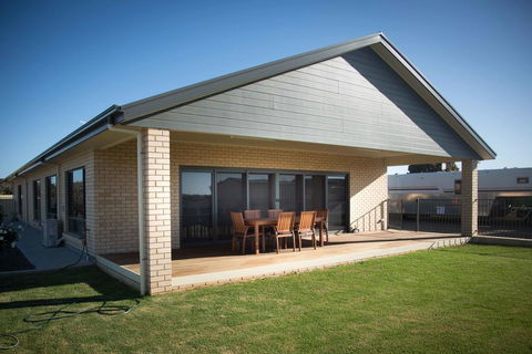 Highview On Victoria Coffin Bay - Accommodation Asia 0
