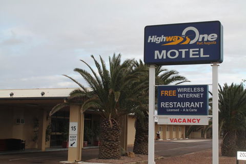 Highway One Motel - Accommodation Asia 3