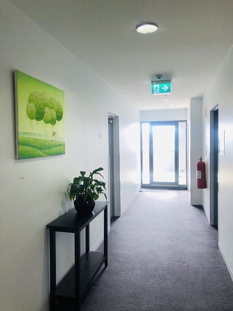 Hiigh Apartments - Accommodation Guide 3