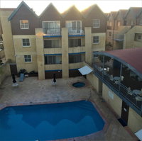 Hillarys Executive Apartment