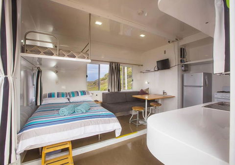 Hillocks Drive - Accommodation Asia 1