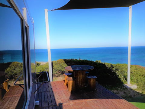 Hillocks Drive - Accommodation Asia 3