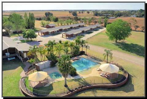 Hilltop Resort - Accommodation Asia 0