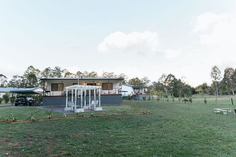 Hinterland Boutique Cottages-Fig Tree Cottage - Accommodation Asia 1