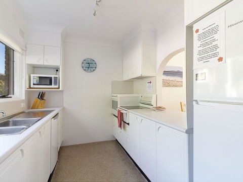 Hit The Beach - Accommodation Asia 0