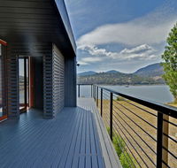 Hobart Waterfront Luxury Retreat - Accommodation Asia