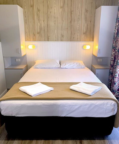 Holbrook Motor Village - Accommodation Asia 3