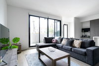 HOLIDAY HOME 3BR TOWNHOUSE with WIFI NEAR HIGHPOINT