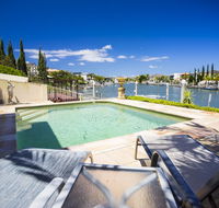 Holiday Home Luxe  Sanctuary Cove - Accommodation China