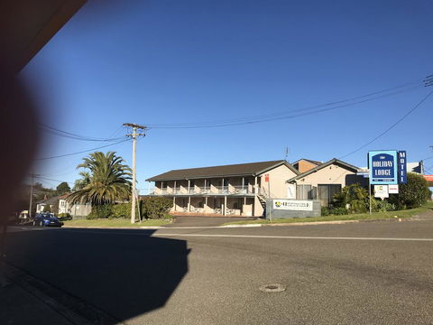 Holiday Lodge Motor Inn - Accommodation Guide 2