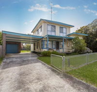 HOLIDAY ON NAUTILUS INVERLOCH - Accommodation China