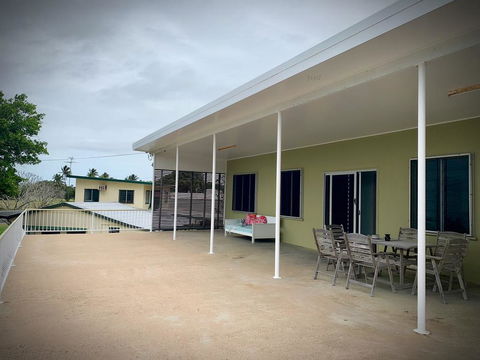 Holiday Rental - Huge House With Beach Views - Accommodation Asia 2