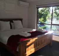 Holly House BnB - Accommodation Asia