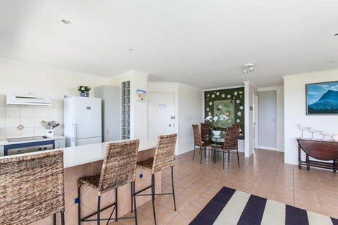 Home Away From Home With Sweeping Ocean Views - Unit 12, 60 Peregian Esplanade - Accommodation Asia 3