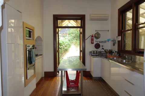 Home Central Perth - Accommodation Asia 1