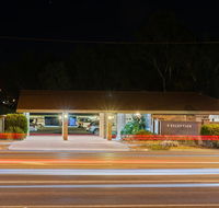 Homestead Motor Inn  Apartments - Accommodation Asia