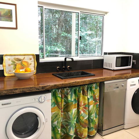 Honeybee House - Accommodation Asia 3