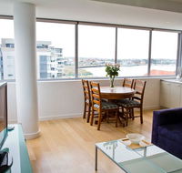 Honeysuckle Executive Suites - Accommodation Asia