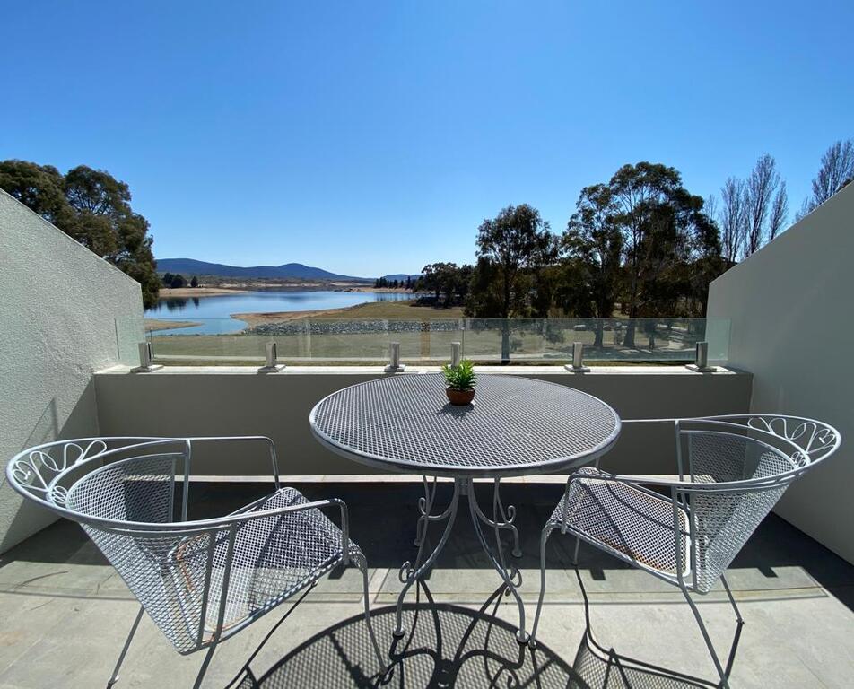 Merriangaah NSW Accommodation Asia