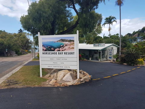 Horseshoe Bay Resort - Accommodation Asia 0