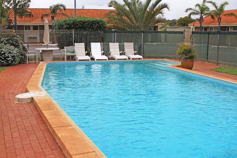 Hospitality Geraldton, SureStay By Best Western - Accommodation Asia 0
