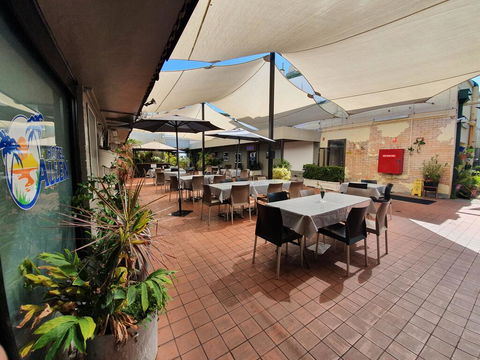 Hotel Allen - Accommodation Guide 1