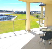 Island Waterfront Getaway - WiFi - Accommodation Asia