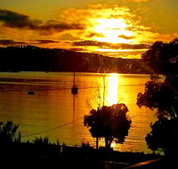 Islandview Beachhouse - 60m down driveway to Beach Dover Tasmania - Accommodation Asia