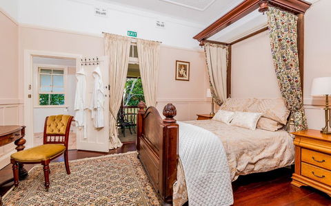 Ithaca - Accommodation Asia 2