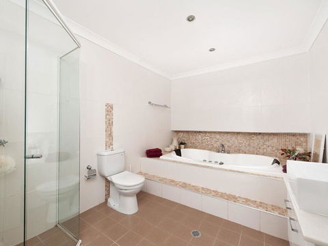 Jacaranda Blue @ Corlette - Accommodation Guide 2