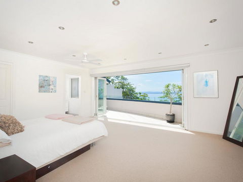 Jacaranda Blue @ Corlette - Accommodation Guide 3
