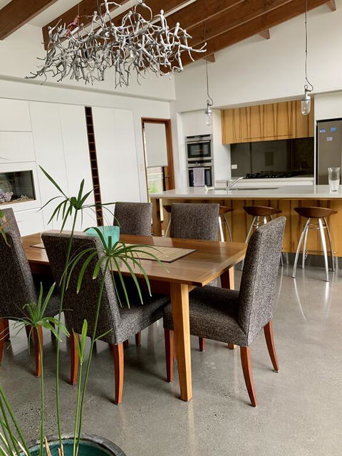 Jacaranda Garden Retreat - Accommodation Asia 3