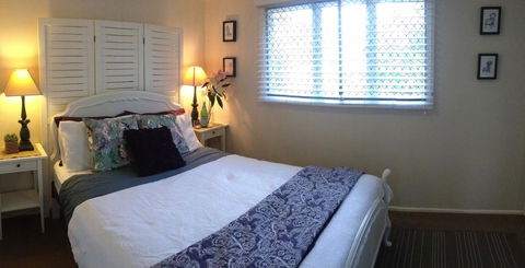 Jacaranda House Bed & Breakfast - Accommodation Asia 2