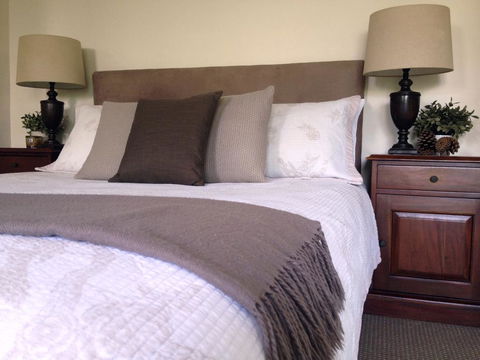 Jacaranda House Bed & Breakfast - Accommodation Asia 1