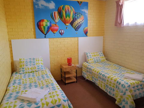Jillaroo Motor Inn - Accommodation Asia 2